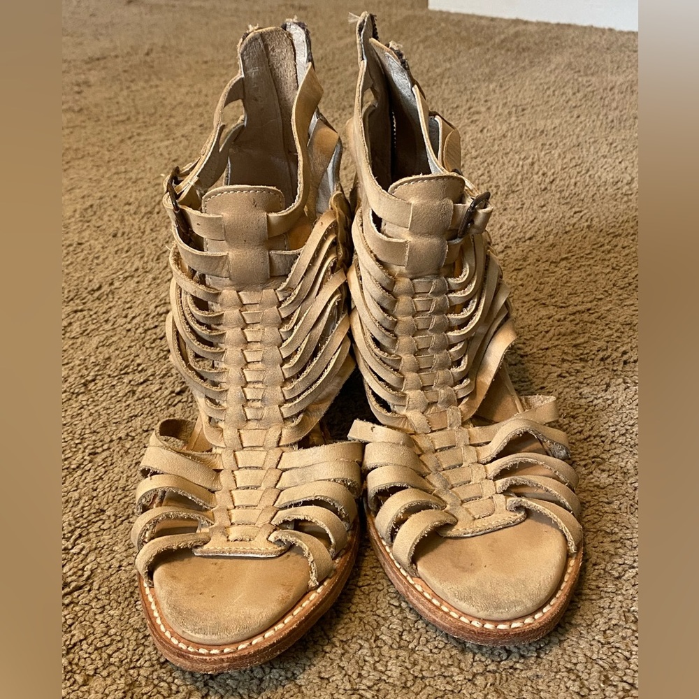 Freebirds size 9